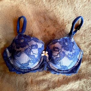 Victoria’s Secret bra